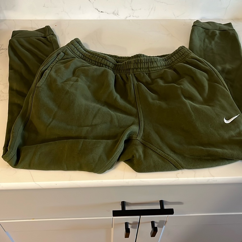 Nike jogger sweatpants